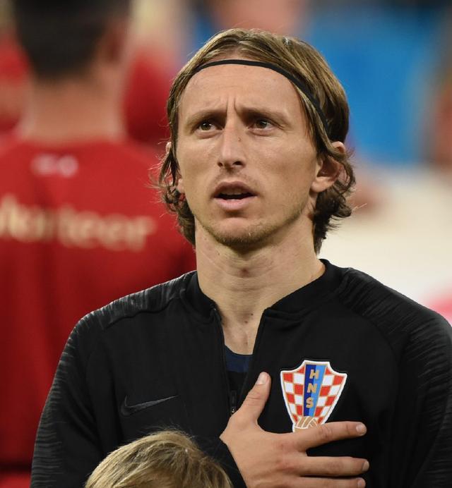 黄蜂官方：三球左脚踝酸痛，本场比赛不会回归