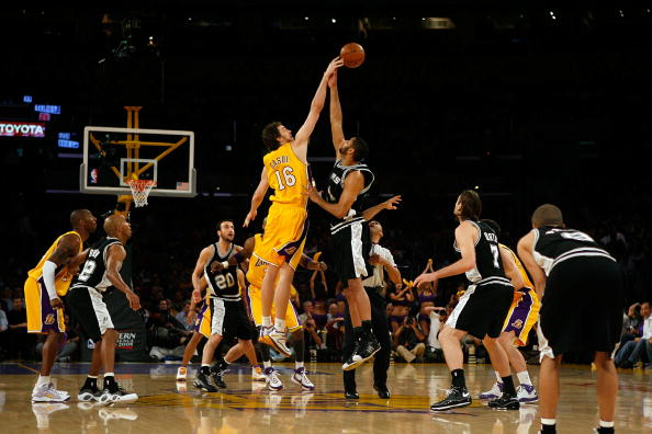 狙击蝴蝶啥时候能播到这儿，当时路透周柯宇陈妍希亲的太对味儿了