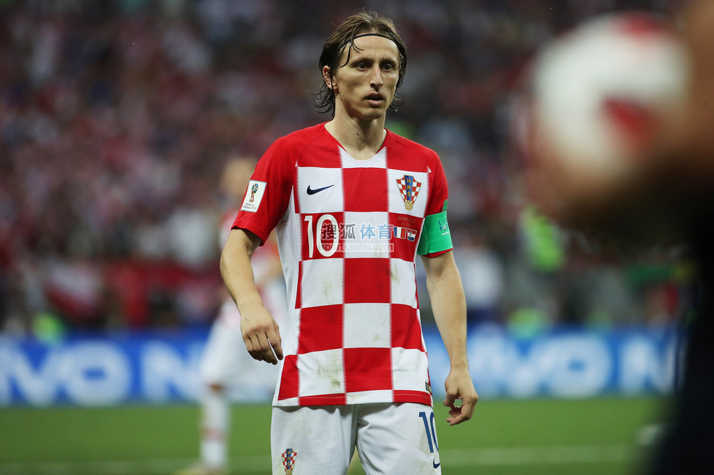 阿尔瓦雷斯连续5场西甲0球0助，近9场联赛仅打入1球